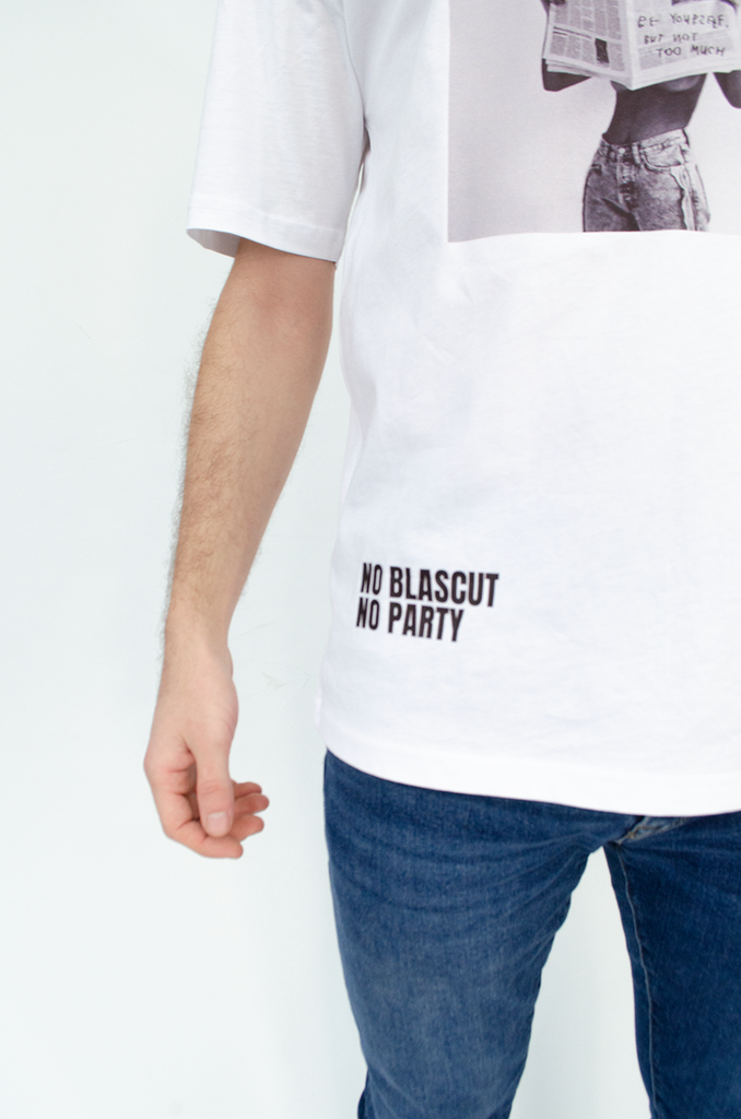 Read Your News Beyaz Oversize Erkek T-shirt - BlasCut - Tarzını arttır